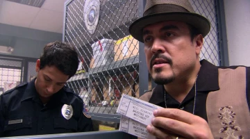 Кадры Декстер 1 сезон 10 эпизод